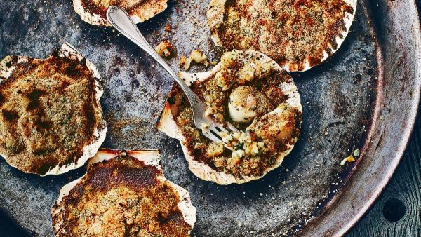 Coquilles Saint-Jacques à la bretonne by Christophe Adam