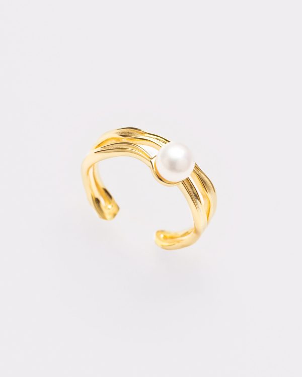 The Halo Pearl Ring