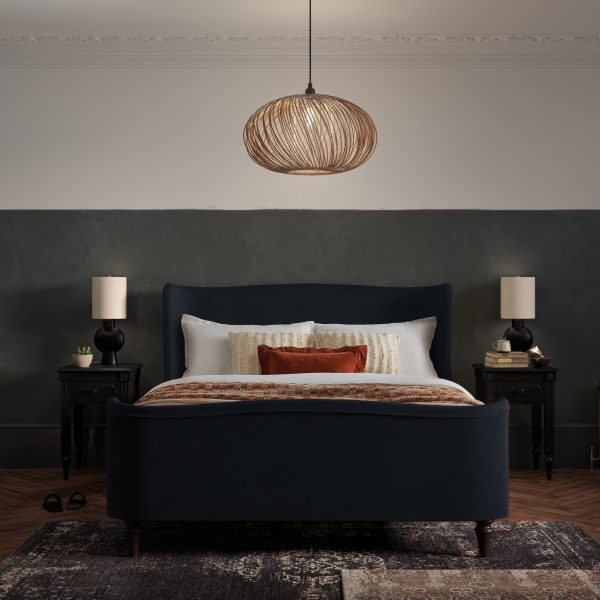 Charlotte Bed
