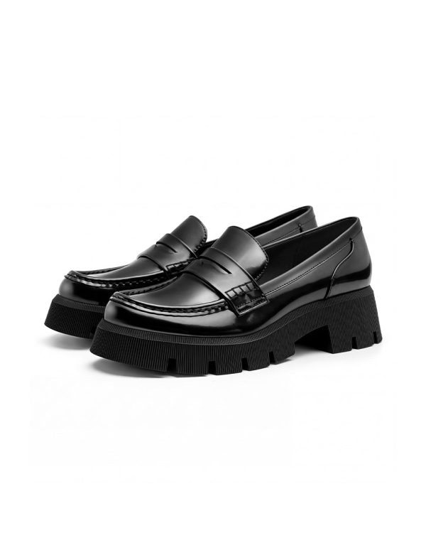 Noble | Classic Preppy Loafers