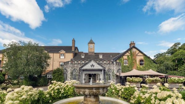 The Abbey Court Hotel, Nenagh: B&B with dinner
