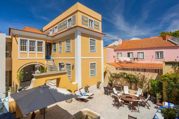 Heritage Solar do Castelo Inn