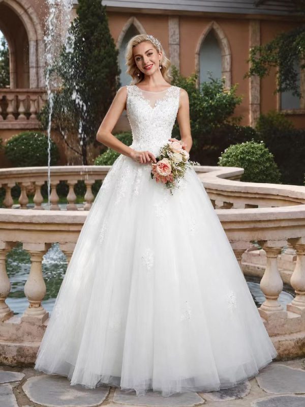 Ball Gown Wedding Dress Princess Silhouette Floor-Length Jewel Neck Sleeveless Natural Waist Applique Bridal Dresses