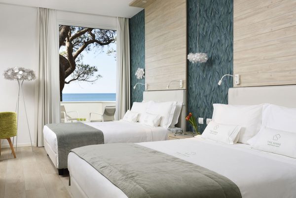 Deluxe Double Double Room